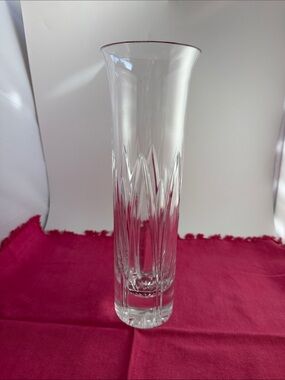 Atlantis Portugal Cut Lead Crystal Vase 10.5”